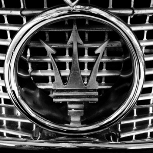 Motivexlab Maserati symbol